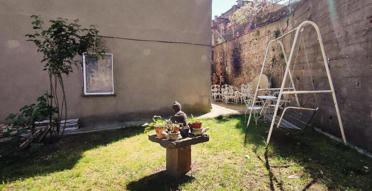 Apartament Volca Aiguanegra Sant Joan les Fonts Exterior foto